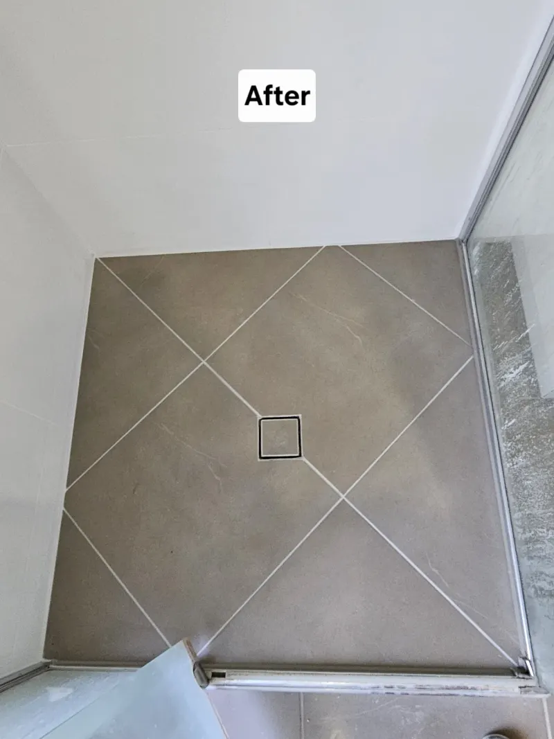 Shower sealing & resealing service detail
